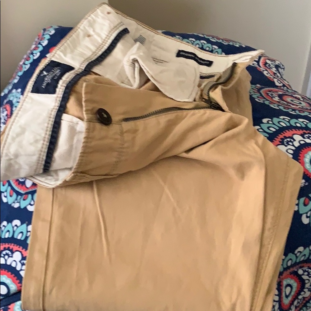 Men’s Khakis
